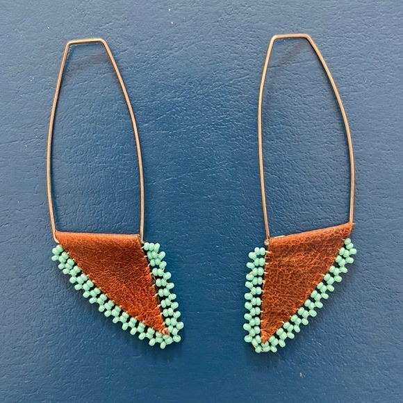 Leather beaded earrings - Picture 1 of 2